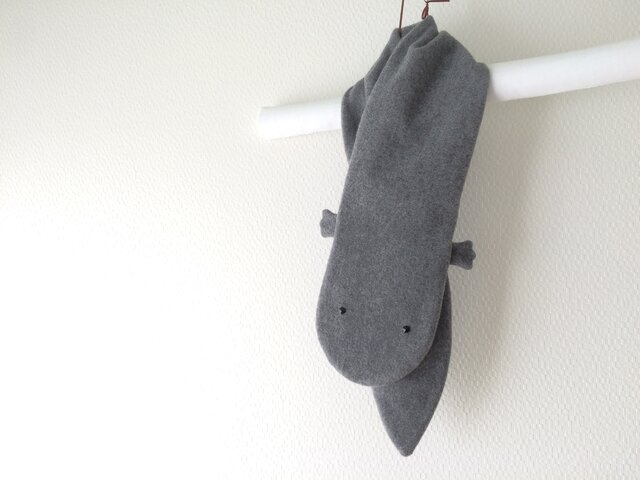 オオサンショウウオ 暖かwool & cottonマフラー [大」の画像1枚目