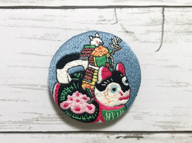 手刺繍浮世絵ブローチ 月岡芳年 猫鼠合戦 より Iichi ハンドメイド クラフト作品 手仕事品の通販