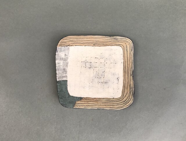 化粧掻き落とし文様 皿99の画像1枚目