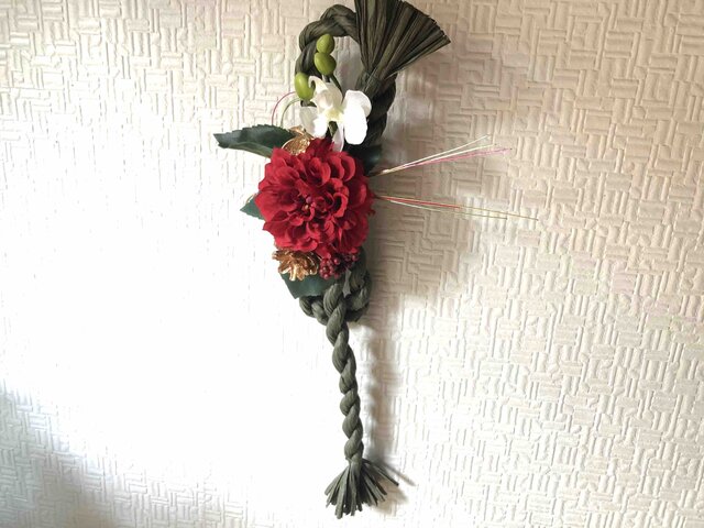 しめなわリース 真紅ダリア、胡蝶蘭 横縦2 way しめ縄 Lサイズ