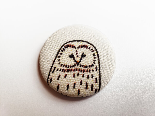 エゾフクロウの缶バッジの画像1枚目