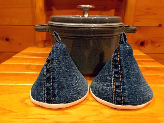 2個セット★三角鍋つかみ★staub にいかがでしょうか?★ストウブ 鍋つかみ ミトンの画像1枚目