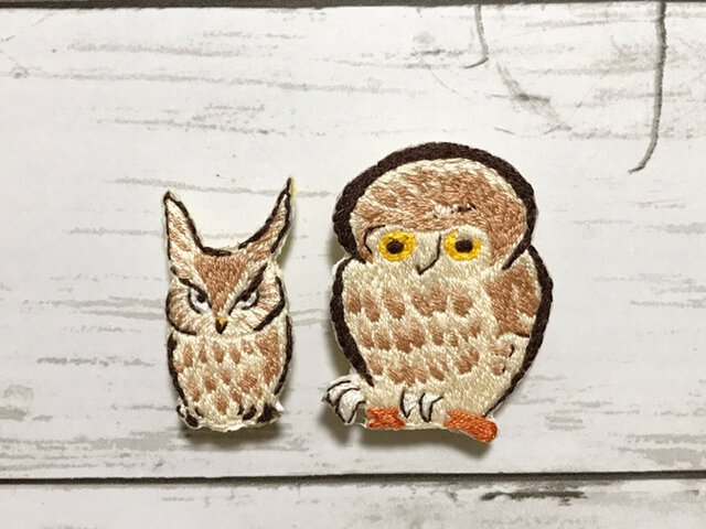 手刺繍浮世絵ブローチ＊鍬形蕙斎「鳥獣略画式」のフクロウとミミズク