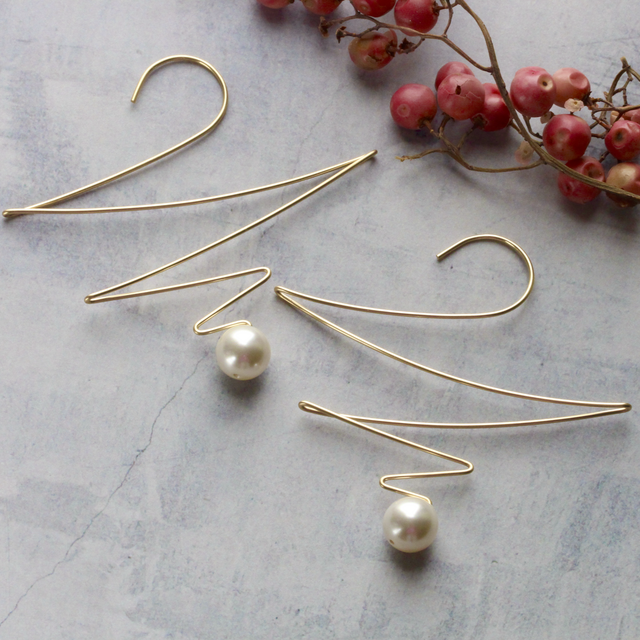 Swarovski Pearl zig-zag Pierce K14GF 5039