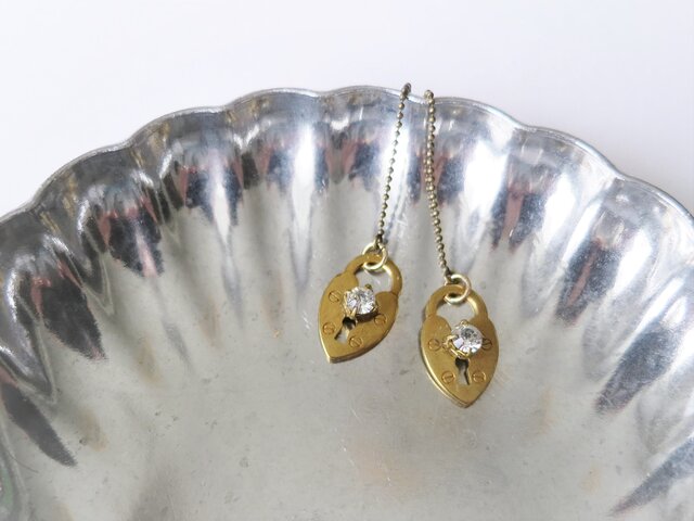 ハートロックピアス pierced earrings heart lock <PE4-0120>の画像1枚目