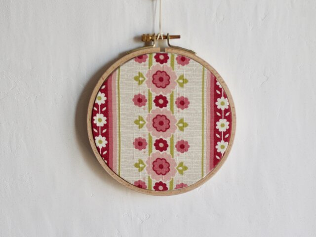 刺繍壁飾り - メルカリ
