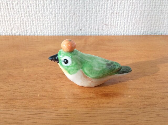 花小鳥/小(陶)みかん乗せメジロ②の画像1枚目