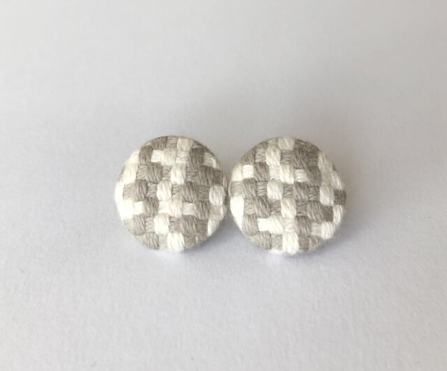 挿し色 ピアス w4の画像1枚目
