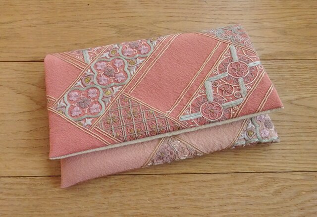 刺繍のある贅沢なお懐紙入れ(壱)の画像1枚目