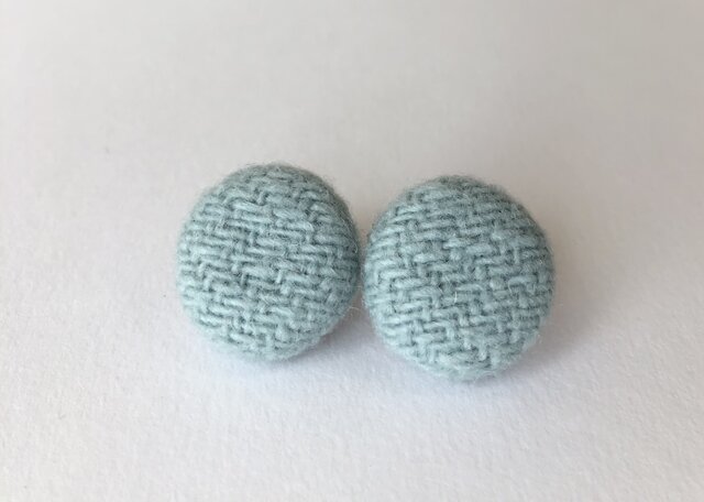 挿し色 ピアス b4の画像1枚目
