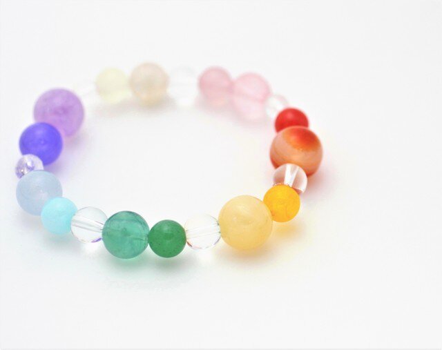 幸運を呼び込む☆虹の七色天然石 パワーストーンブレスレット | iichi
