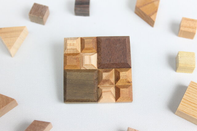 【新作】Wood Crystal スクエアブローチの画像1枚目