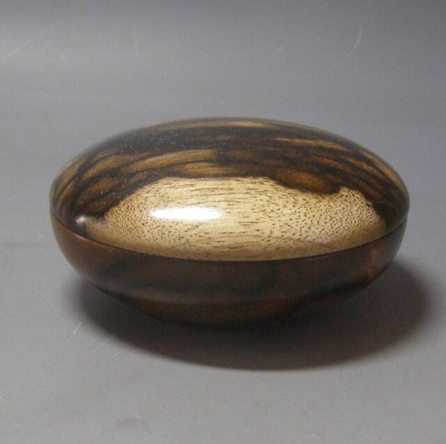 黒柿 縞柿香合 新品未使用品 | iichi 日々の暮らしを心地よく