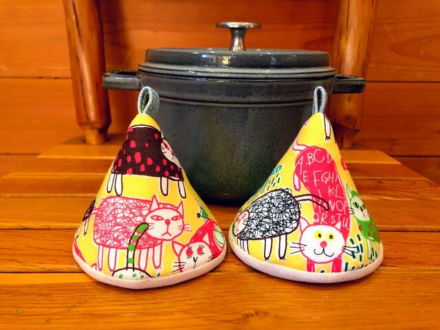 2個セット★三角鍋つかみ★staub にいかがでしょうか?★ストウブ 鍋つかみ ミトンの画像1枚目