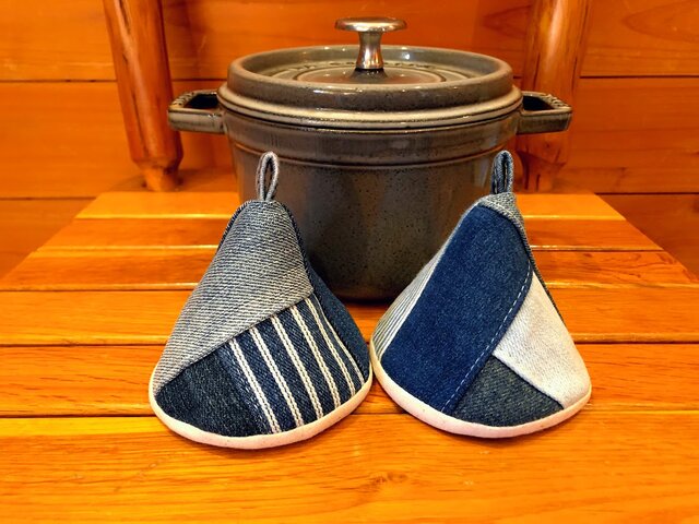 2個セット★三角鍋つかみ★staub にいかがでしょうか?★ストウブ 鍋つかみ ミトンの画像1枚目