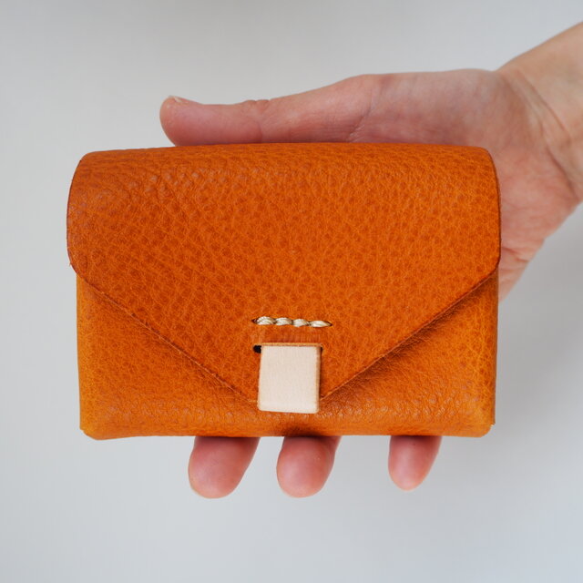 本革コンパクト財布 キャメル | iichi ハンドメイド・クラフト作品・手仕事品の通販