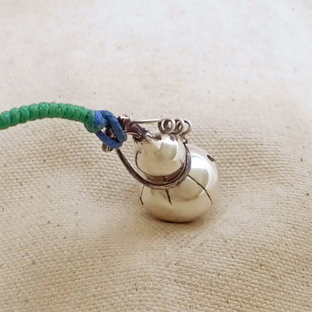 銀製の鈴『成り瓢箪』(シルバー925) 縁起物・お守り・魔除け | iichi