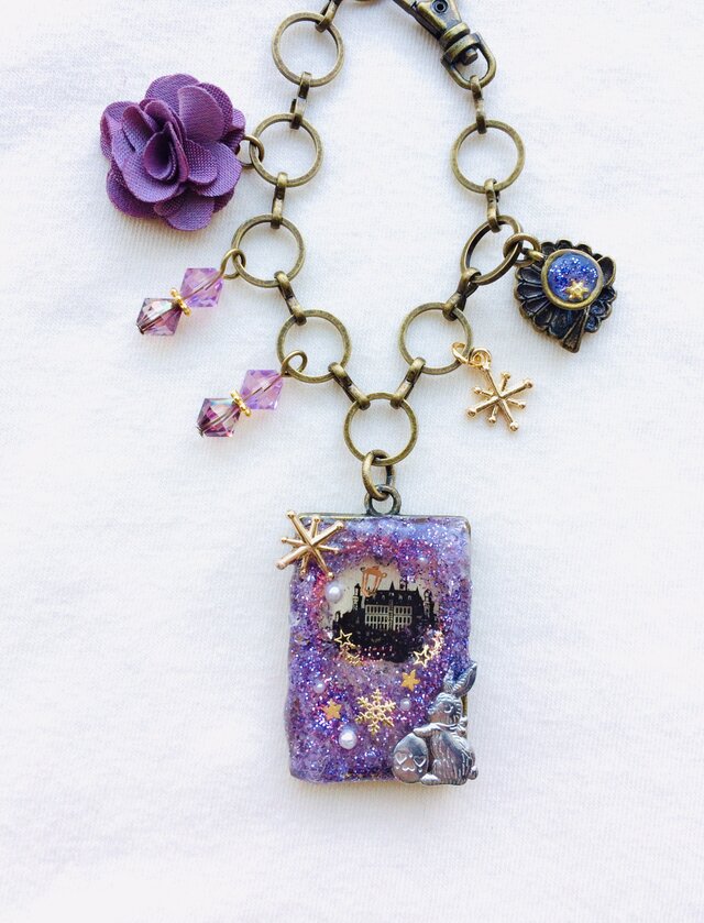 バッグチャーム ｳｻｷﾞ （夜薔薇と星の加護）