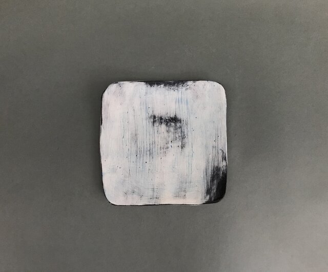 化粧掻き落とし文様 小皿144の画像1枚目