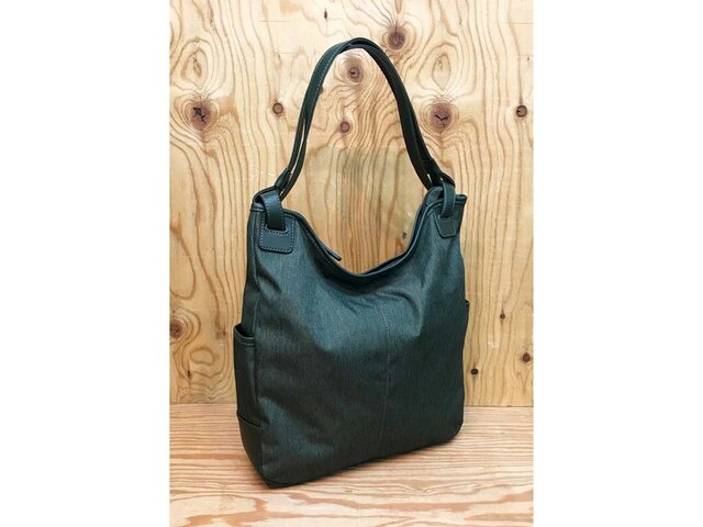 軽量ナイロンCANVAS フェイクレザーTRIM 2WAY リュック KHAKIの画像1枚目