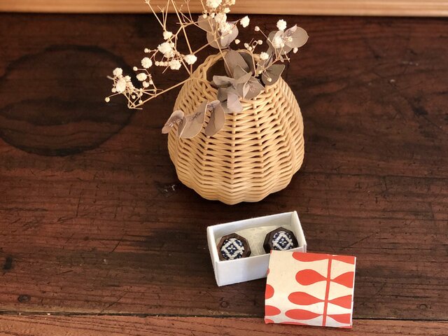 こぎん刺し ⌘木枠8角形ピアス⌘ モドコ:オリジナルの画像1枚目