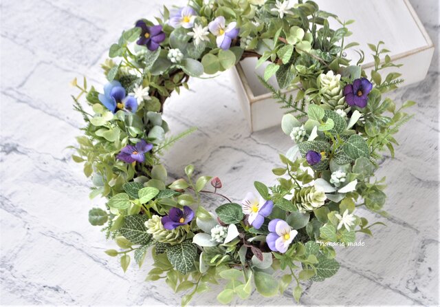 再販 紫のすみれ花 小春リース ：リース グリーン むらさき 春 | iichi