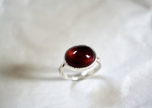 ガーネット 赤い果実のシルバーリング / Red Berry with Silver Ringの画像1枚目