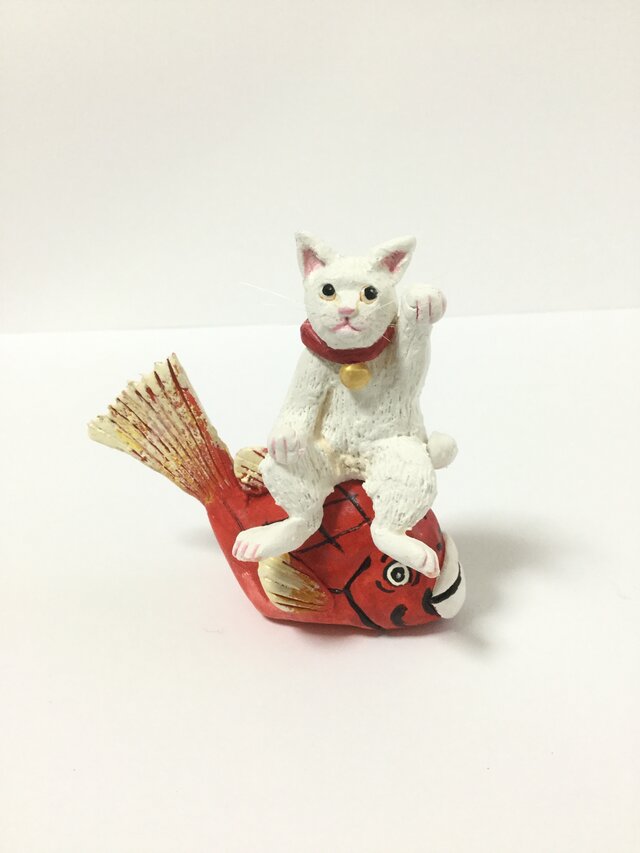めで鯛金運招き猫の画像1枚目