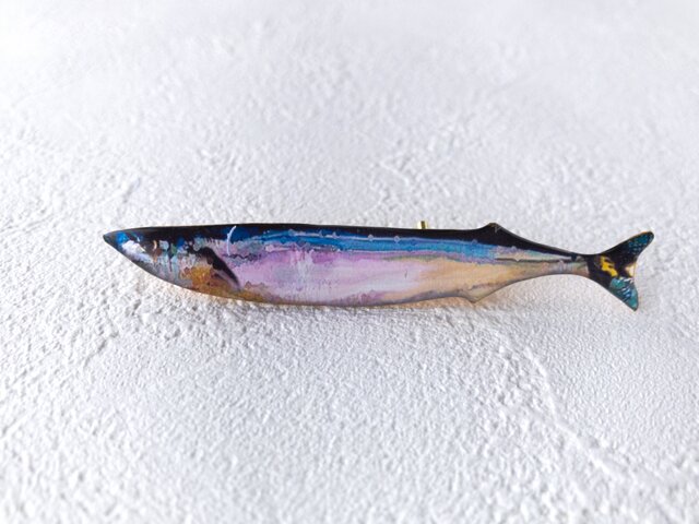 秋刀魚のブローチの画像1枚目