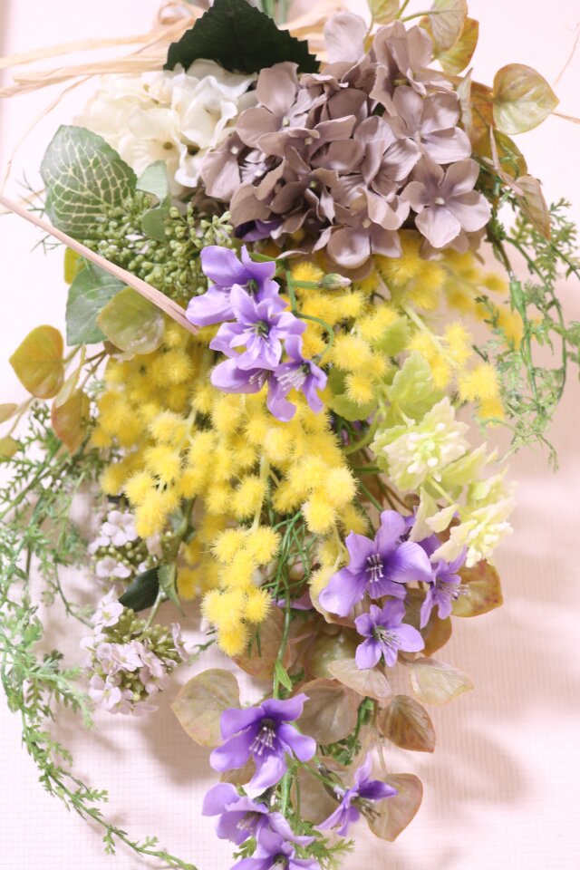 ミモザとあじさいのスワッグ 造花 | iichi 日々の暮らしを心地よくする