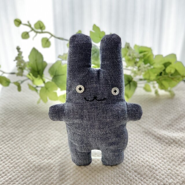 ネイビーブルーのフニータ