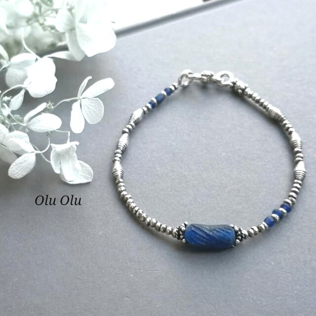 古代ローマングラス×インドパシフィックビーズ×カレンシルバーのブレスレットの画像1枚目