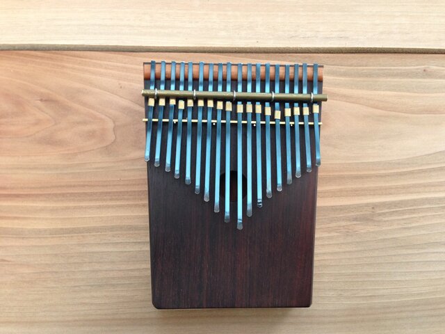 カリンバ(中)シタン18keysの画像1枚目