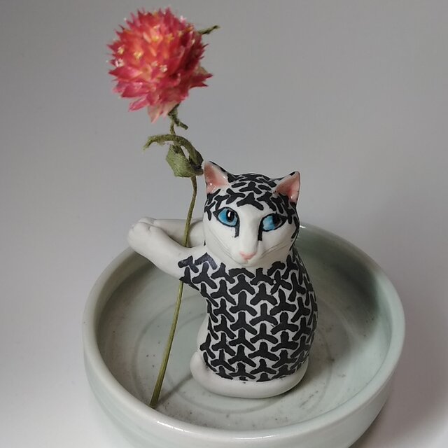 一輪ねこ 組亀甲模様の画像1枚目