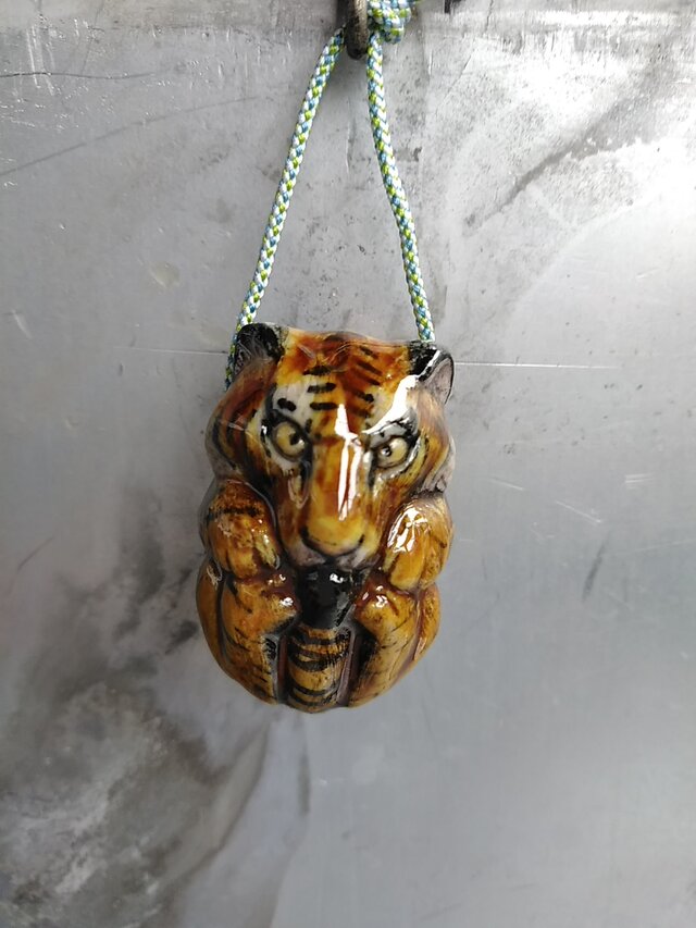 琦 トラの画像1枚目