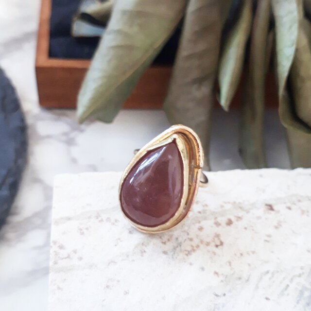 【サイズ調整可能】brass strawberry quartz ring