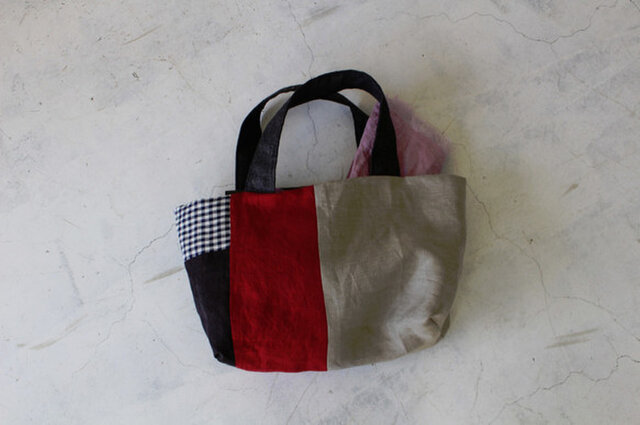 リネンのトートバッグ(赤) "マチたっぷりのお散歩BAG”の画像1枚目
