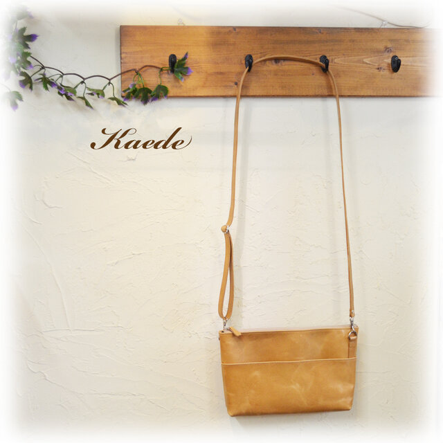レザー：ショルダーバッグ（キャメル）