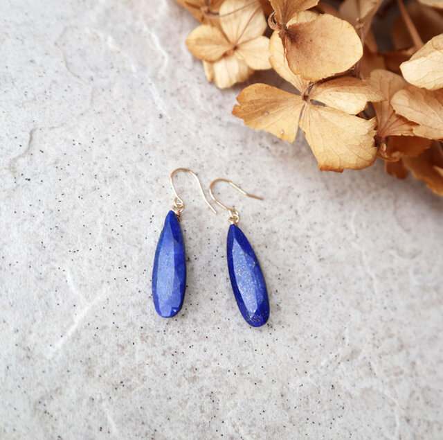 K18】宝石質ラピスラズリの一粒ピアス(ロングファセットカット