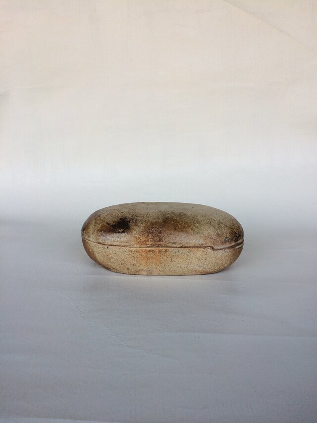 炭化蓋物の画像1枚目