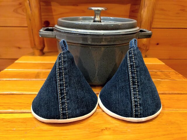 2個セット★三角鍋つかみ★staub にいかがでしょうか?★ストウブ 鍋つかみ ミトンの画像1枚目