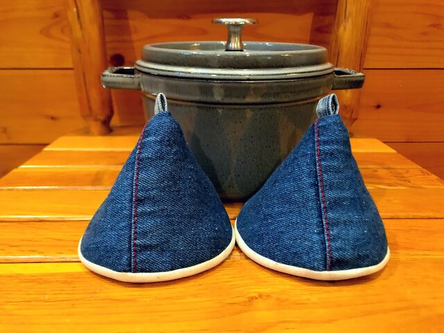 2個セット★三角鍋つかみ★staub にいかがでしょうか?★ストウブ 鍋つかみ ミトンの画像1枚目