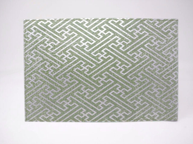 ギルディング和紙ブックカバー　紗綾 緑地 銀箔の画像1枚目