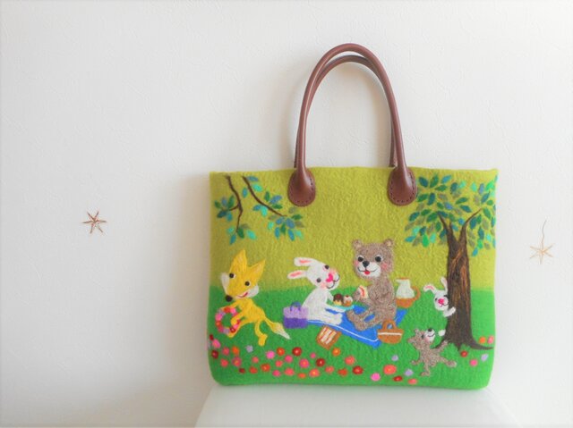 Sachi様 オーダー品 動物たちの森のお花畑でピクニックの画像1枚目