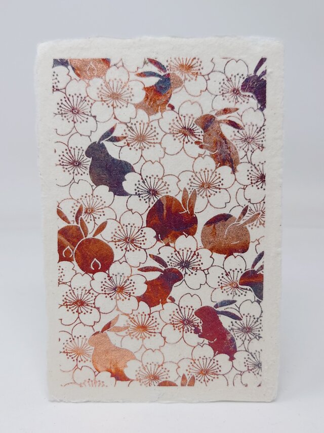 ギルディング和紙葉書 花見うさぎ 赤混合の画像1枚目
