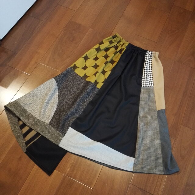 ウールパッチワーク変形スカート | iichi ハンドメイド・クラフト作品・手仕事品の通販