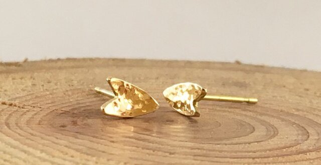 桜の花びら◇K18ゴールドピアス | iichi 日々の暮らしを心地よくする