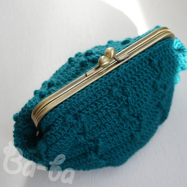 ばあば作、さらに大きめ・模様編みのがま口（Treenut・C1294)