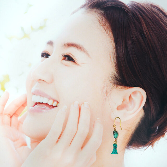 ヒマリ ミューズ 2 ストーン シングル プチ ピアス ブルー Something BLUE_ Flower earrings _ Baroque Pearl_WHT / Happy