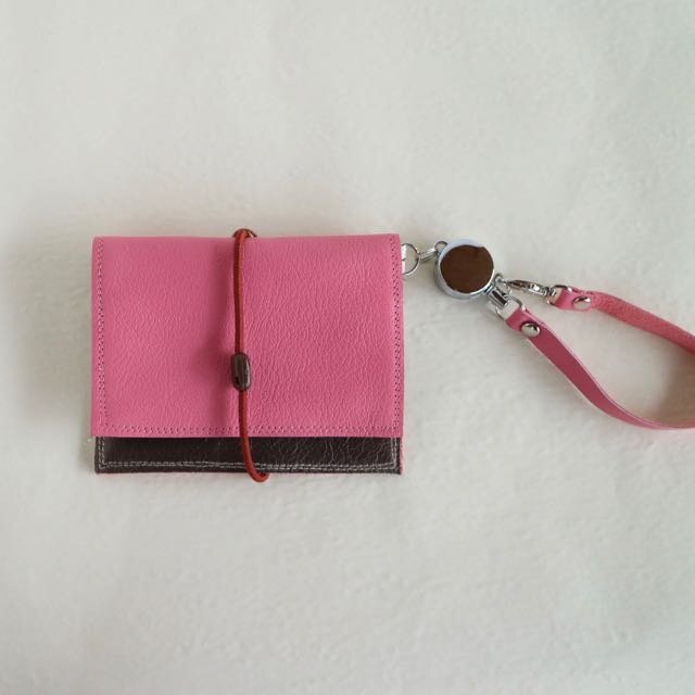 二つ折り財布 Rピンク クラッチバッグ風 ストラップ付き カード 収納 小銭 長財布